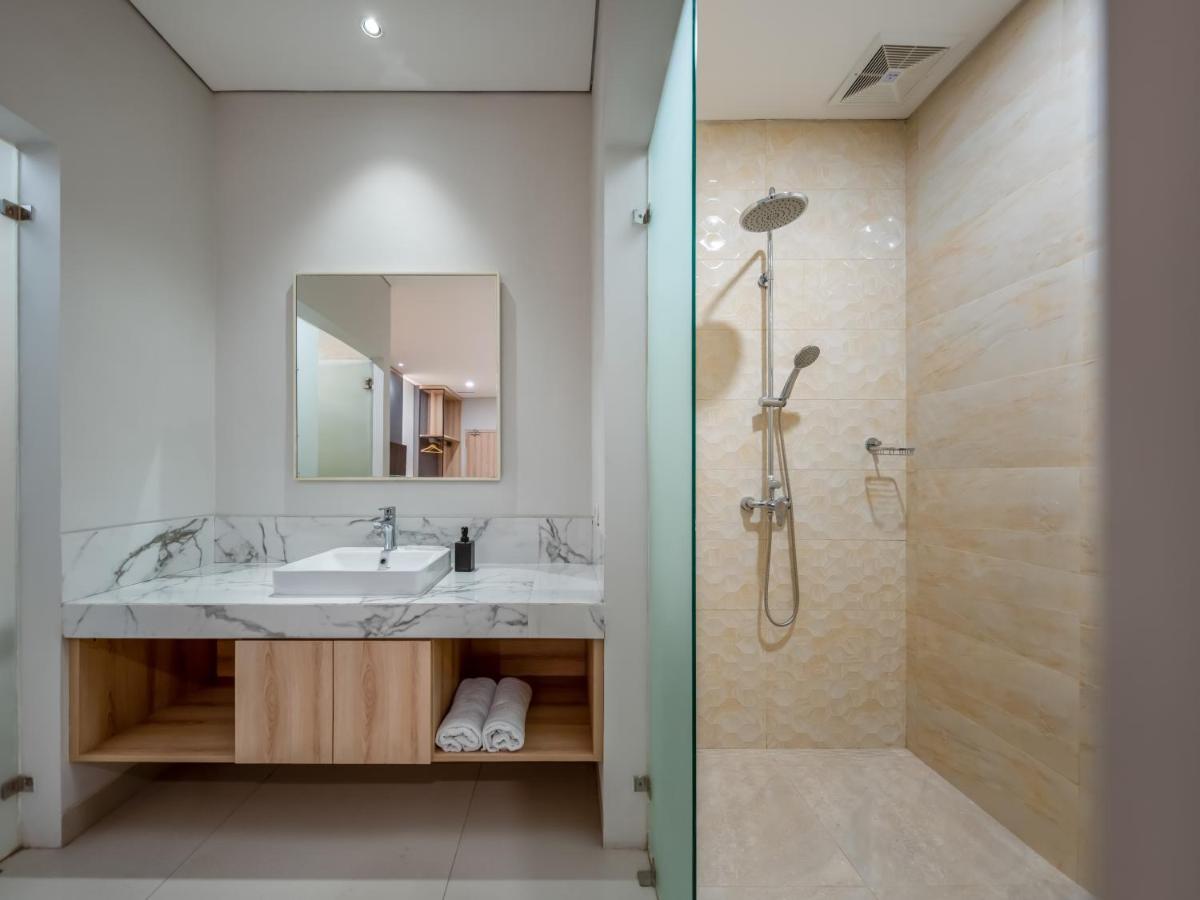 Aparthotel Cove Bona Sort Pasar Baru à Jakarta Extérieur photo